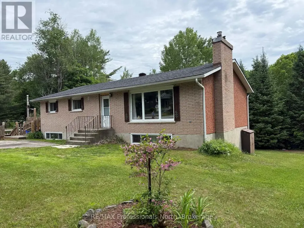 37 Spruce Drive S, Huntsville (Stephenson)